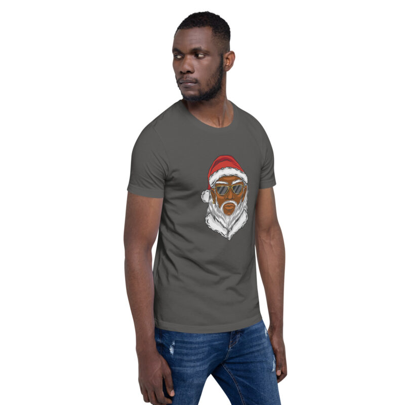 Cooler moderner Weihnachtsmann mit dunkler Hautfarbe Unisex-T-Shirt