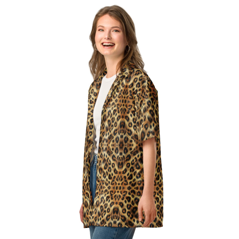 Wildes Leoprint Allover-Unisex-Hemd